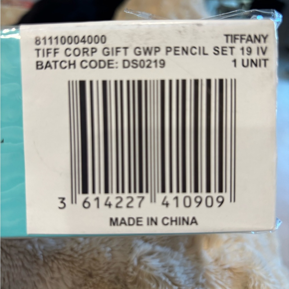 Tiffany & Co. NIB Boxed Collection Set of 5 Branded Pencils - Picture 11 of 11